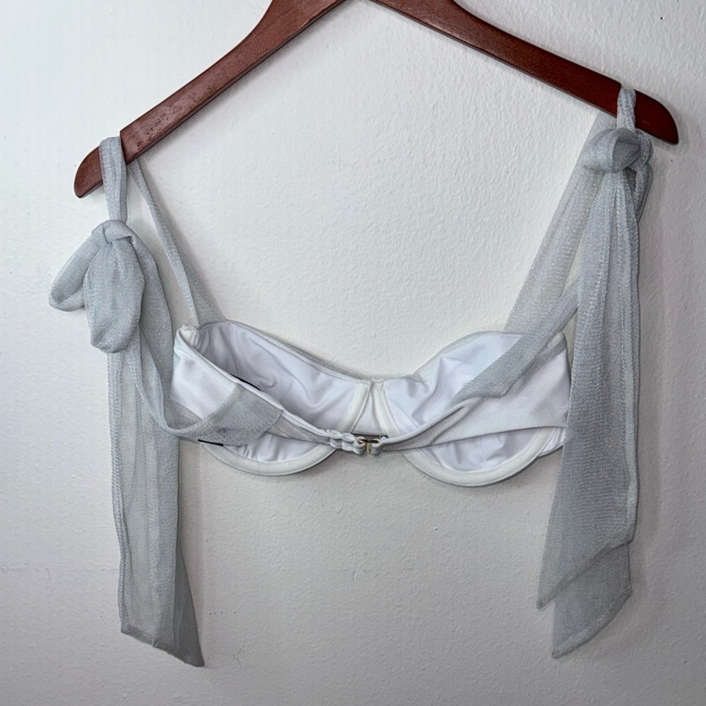 Beach Riot White Bikini - Picture 5 of 8
